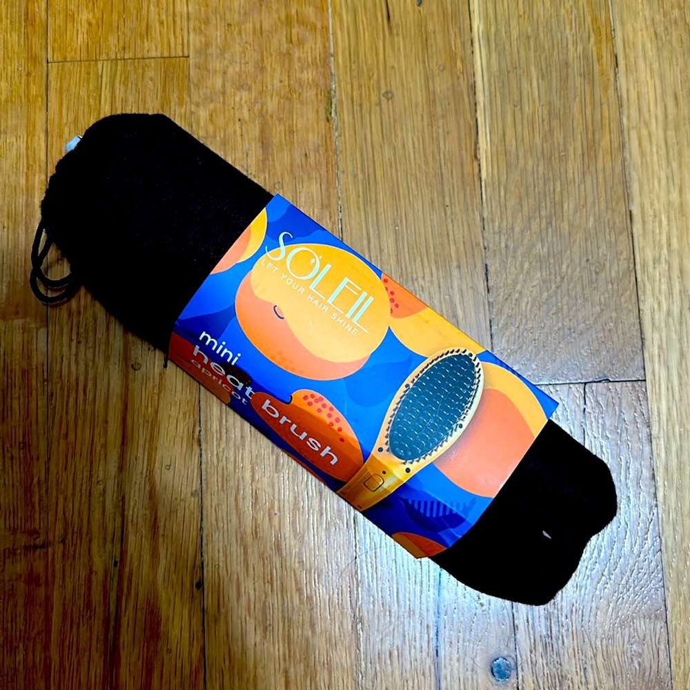 Mini heat brush